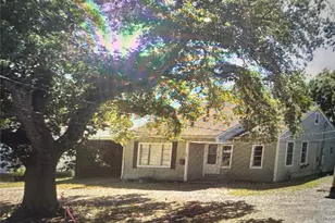 933 Pecos Ave, Port Arthur, TX 77642 - Photo 3