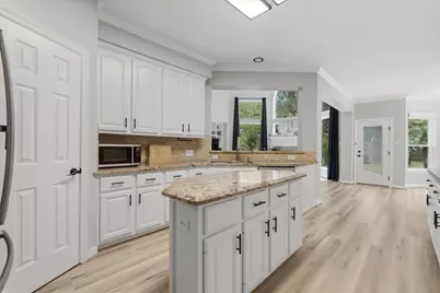4111 Crimson Oak Court, Houston, TX 77059 - Photo 21