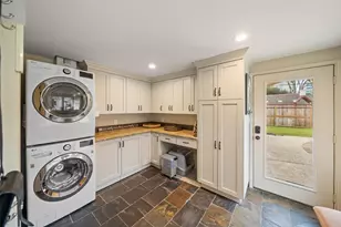 12322 Queensbury Ln, Houston, TX 77024 - Photo 35