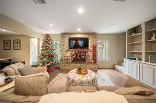 12322 Queensbury Ln, Houston, TX 77024 - Photo 29