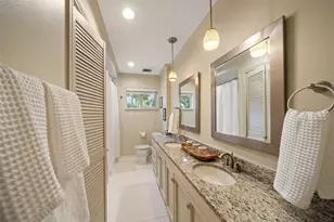 12322 Queensbury Ln, Houston, TX 77024 - Photo 43