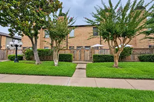 9800 Pagewood Ln, Houston, TX 77042 - Photo 1