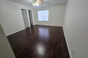 9800 Pagewood Ln, Houston, TX 77042 - Photo 19