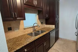 9800 Pagewood Ln, Houston, TX 77042 - Photo 9