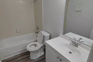 9700 Leawood Blvd, Houston, TX 77099 - Photo 11
