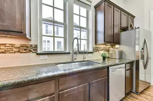 10924 Wrenwood Park, Houston, TX 77043 - Photo 31