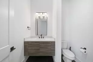 327 E 2nd St, Houston, TX 77007 - Photo 13