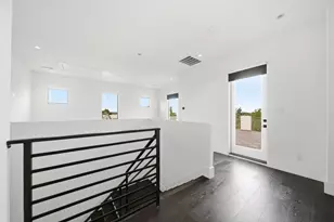 327 E 2nd St, Houston, TX 77007 - Photo 33