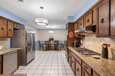 10922 Ivyridge Road, Houston, TX 77043 - Photo 7