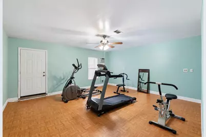 10922 Ivyridge Road, Houston, TX 77043 - Photo 17