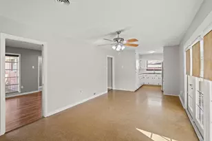 7019 Langdon Ln, Houston, TX 77074 - Photo 11
