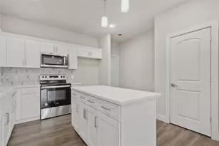 8025 Virgil St, Houston, TX 77088 - Photo 7