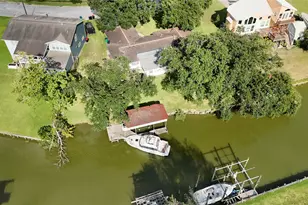 211 Rue Orleans St, Baytown, TX 77520 - Photo 19