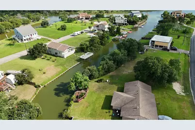 211 Rue Orleans Street, Baytown, TX 77520 - Photo 21