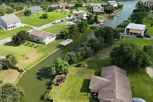 211 Rue Orleans St, Baytown, TX 77520 - Photo 21
