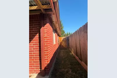 7235 Seton Lake Drive, Houston, TX 77086 - Photo 13