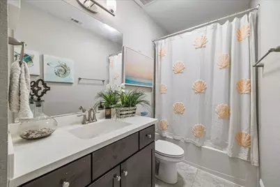 11013 Ayrshire Park Lane, Houston, TX 77043 - Photo 15