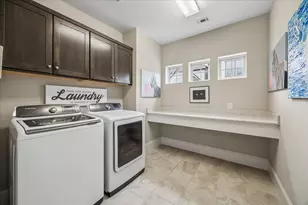 11013 Ayrshire Park Ln, Houston, TX 77043 - Photo 17