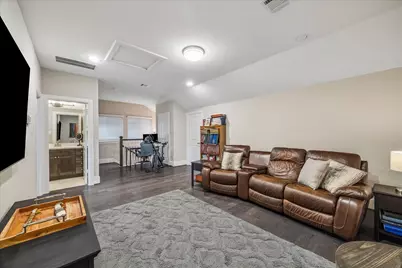 11013 Ayrshire Park Lane, Houston, TX 77043 - Photo 21