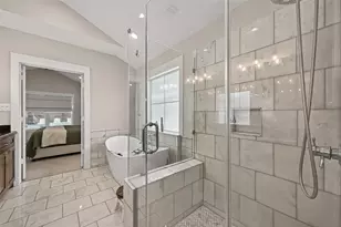1530 Sue Barnett Dr, Houston, TX 77018 - Photo 31