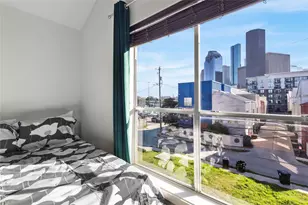 905 Saulnier St, Houston, TX 77019 - Photo 9