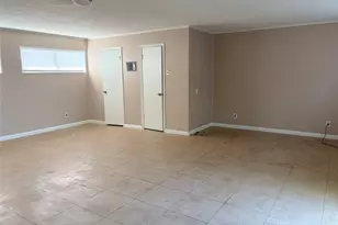 13351 Hollypark Dr, Houston, TX 77015 - Photo 21