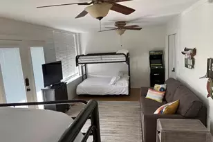 1213 Lakeshore Dr, Spicewood, TX 78669 - Photo 11