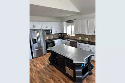 1213 Lake Shore Drive, Spicewood, TX 78669 - Photo 7