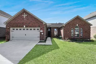 4135 Teal Valley Ct, Fresno, TX 77545 - Photo 1