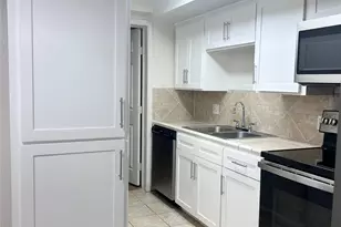 115 Aurora St, Houston, TX 77008 - Photo 5