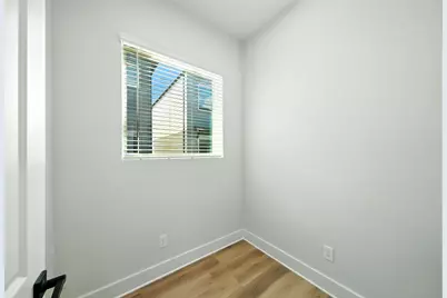 2304 Hoskins Drive #D, Houston, TX 77080 - Photo 25