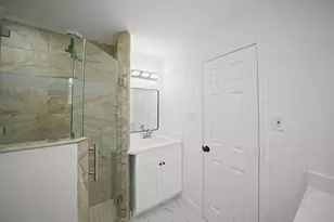 5943 Greenmont Dr, Houston, TX 77092 - Photo 19