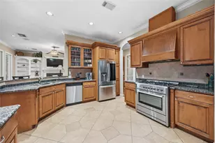 7702 Grovewood Ct, Pearland, TX 77581 - Photo 11