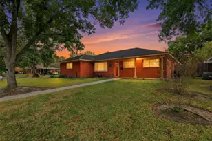 1602 Easthaven Dr, Pasadena, TX 77506 - Photo 1