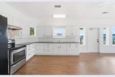 4110 Liberty Drive, Galveston, TX 77554 - Photo 11