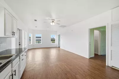 4110 Liberty Drive, Galveston, TX 77554 - Photo 9