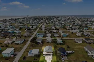 4110 Liberty Dr, Galveston, TX 77554 - Photo 35