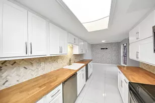 14365 Lost Meadow Ln, Houston, TX 77079 - Photo 7