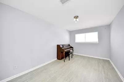 14365 Lost Meadow Lane, Houston, TX 77079 - Photo 21