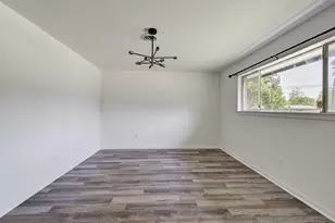 1703 N Roberson St, Conroe, TX 77301 - Photo 19