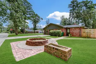1703 N Roberson St, Conroe, TX 77301 - Photo 9