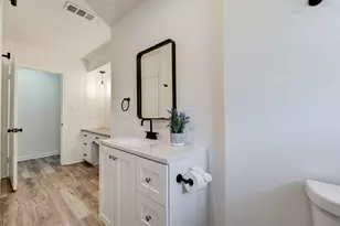 1703 N Roberson St, Conroe, TX 77301 - Photo 25