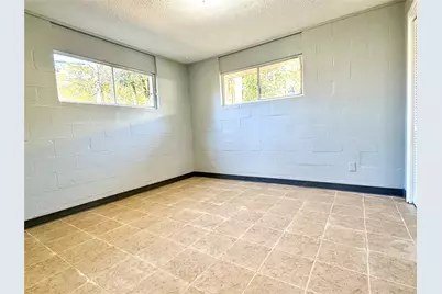 425 E Park Street, Alvin, TX 77511 - Photo 9