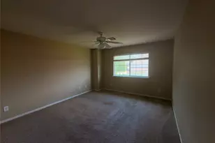 14009 Hollow Canyon Ln, Rosharon, TX 77583 - Photo 11