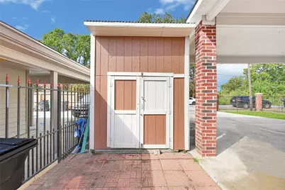 7534 Charlie Street, Houston, TX 77088 - Photo 23