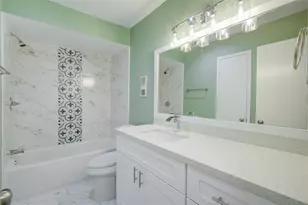 7449 Brompton St, Houston, TX 77025 - Photo 27