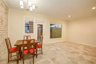 7449 Brompton St, Houston, TX 77025 - Photo 19