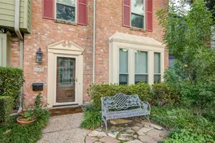 7449 Brompton St, Houston, TX 77025 - Photo 5