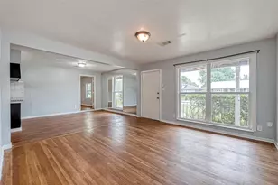 5834 Hirondel St, Houston, TX 77033 - Photo 5