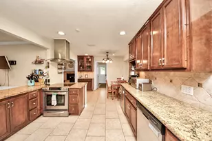 18311 Forest Town Dr, Houston, TX 77084 - Photo 15